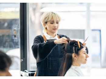 マックスビューティーギンザ(MAXBEAUTY GINZA)　の写真/女性スタッフが丁寧に対応◎心ときめく体験を、あなたのための特別な空間でどうぞ☆