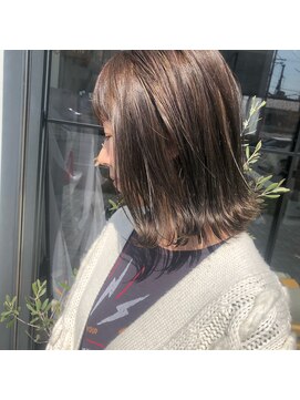 ミクロ(Micro) 品のあるハイライト×外ハネボブ