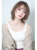 薄め前髪シアーカラーくびれヘア