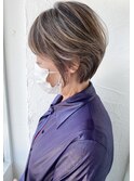最強コラボ♪白髪ぼかしハイライト.もみれ毛.丸みショートby柴立