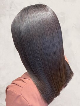 シンリア(ShinLia) 20代30代大人可愛い髪質改善グレージュストレート透明感