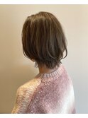 オリーブベージュ×くびれスタイル_市川