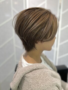 ツムグ 代官山店(TUMUGU) 30代40代50代小顔ショートボブ丸みショートアッシュブラック