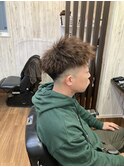 スキンフェード＋ツイストパーマ