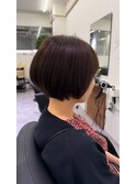 >ふわっと丸みショートボブ<