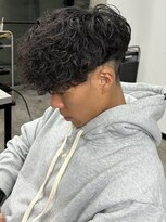 イーラ(era)&nbsp;スペインカール/パーマ/フェード/マッシュ/眉毛/刈り上げ