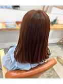 ピンクベージュ
