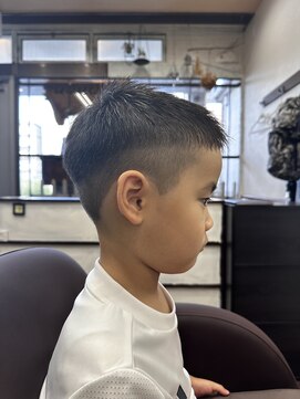 キャティドゥ(CATYdeux) キッズカット×ナチュラルフェード