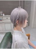 ショートボブ　マッシュボブ　グレージュダブルカラー