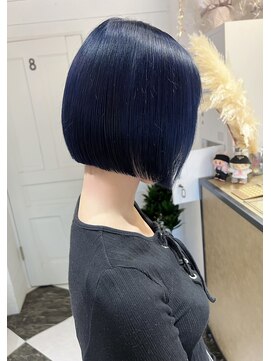髪屋 紬 ネイビーブルー/ブルーカラー/ダブルカラー/ボブ/ミニボブ