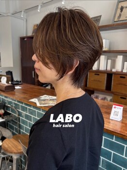ラボ(LABO)の写真/白髪染めでももっとおしゃれに。おしゃれ染めとミックスした白髪カバーで抜け感のある色味に仕上げます!