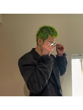 オーパスバイアンブルリュクス 池袋(Opus by ambleluxe) スパイキーショート/ブリーチ/メンズカット