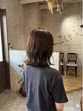 リリー 真美ケ丘店(LILY) 赤み抹消☆外ハネミディアム