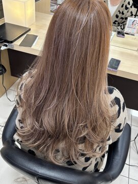 キャパ 秦野(CAPA) ミルクティーベージュ/グレージュ/白髪ぼかしハイライト/秦野