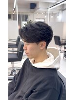 オン(on.)&nbsp;毛流れセンターパート