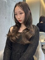 シア(XIA) オリーブグレージュ
