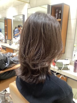 ピークアブー アヴェダ 池袋東武(PEEK-A-BOO AVEDA) 外はねミディアム