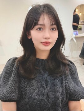 シウ(shiwu) 柔らかくびれミディアム