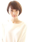 黒髪でも可愛く決まるコンパクトショートボブ