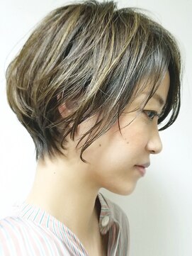 メリケンビューティーパーラー コウベ(MERICAN BEAUTY PARLOR KOBE) 【ショート/goodシルエット×ウエット×デザインカラー】tomo