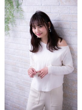 ヘアーアートシフォン 池袋西口店(Hair art chiffon) 似合わせカットで個性的斜めバングで大人かわいいナチュラルボブ