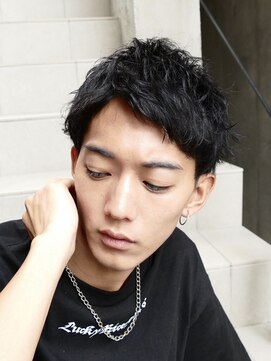 フィフス(fifth) 無造作ショートレイヤー アップバング パーマ ツーブロック