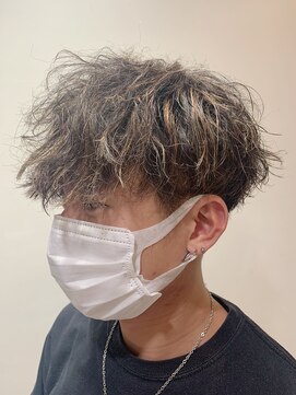 フォルテ 草薙店 波巻きスパイラルパーマ ハイライトカラー