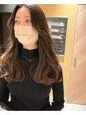 ＊馴染むハイライト 大人グレージュ ロングヘア 似合わせ