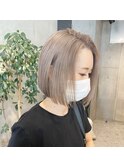 ホワイトグレージュ×ボブ 担当anna