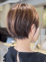 ティア(Tia.)&nbsp;（ショートヘア/丸みショート/小顔ショート/前髪/ショートボブ）