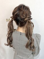 ミラ(Mila)&nbsp;推し活アレンジ＊ゆるふわツインテール 量産型ヘアメ