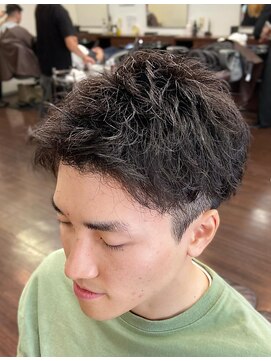 ジョイボックス(JOYBOX) ツーブロック＋ピンパーマ　30代40代50代