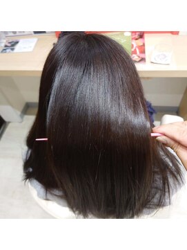 METEO【メテオ】酸熱トリートメントでつくるさらツヤヘア