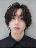 原宿毛流れセンターパートウルフヘアニュアンスパーマ刈り上げ