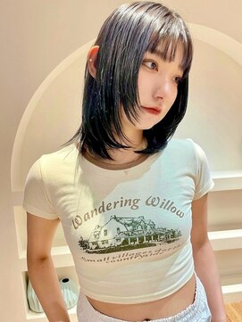 ロマリア(Lomalia) レイヤーカット[表参道/ダブルカラー/ケアブリーチ/縮毛矯正]