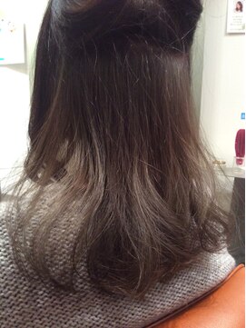 フルール(fleur) 【赤みをかき消す☆新カラー剤 アディクシー インナーカラー】