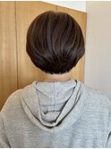 ダークなアッシュ系ショートボブ