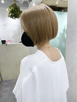 オウル(Owll) 【Owll】ミニマムボブ オリーブベージュ