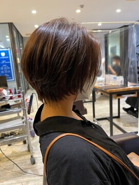 トレ(tre.) 甲子園口/髪質改善/白髪染め/ショート/酸性ストレート/美容室