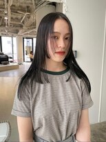 エイチ(H)&nbsp;レイヤーウルフシースルーマッシュハイライトアンブレラ30代