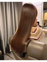 カミケンガレリア(kamiken. galleria)&nbsp;ナチュラル上品ストレート大人シンプル美髪【カミケンガレリア】