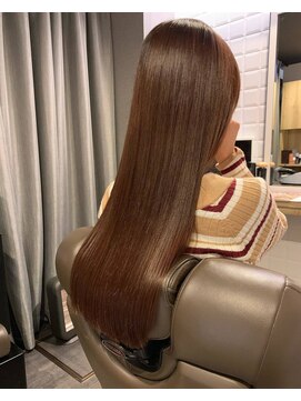 カミケンガレリア(kamiken. galleria) ナチュラル上品ストレート大人シンプル美髪【カミケンガレリア】