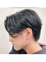 レタッチバイフィフス(RETOUCH by fifth)&nbsp;センターパートニュアンスパーマワンカールパーマ韓国コンマヘア