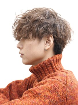 オーシャントーキョー サニー 原宿(OCEAN TOKYO Sunny) 波巻きパーマツイストスパイラルパーマツーブロックメンズ