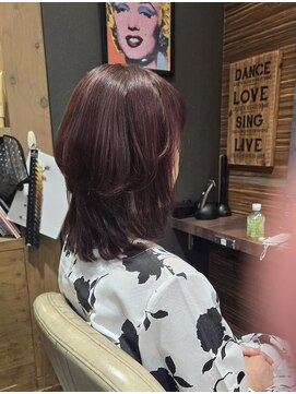 リプレイ(Replay) 後頭部ふんわりミディアム50代