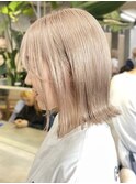 渋谷ブリーチカラータッセルボブ顔周りレイヤー切りっぱなしボブ
