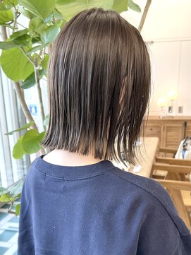 ノード(NODE) 栄艶髪アッシュ切りっぱなしボブ