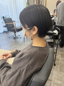 コク 千葉駅西口(COQU) 丸みショート/アッシュブラウン/千葉【積田佳奈】