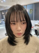 シェリー(Che'ri)&nbsp;レイヤーカット×ミディアムレイヤー/和田