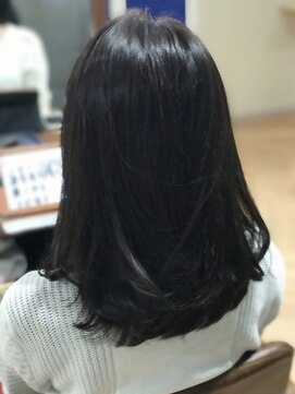 カナエ(CaNaE) ブルーグレージュ暗め